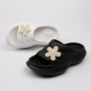 รองเท้าแตะส้นหนาสำหรับผู้หญิงในช่วงฤดูร้อน รองเท้าแตะชายหาดแบบมีดอกไม้ทันสมัย ​​รองเท้าแตะแบบสวมสบาย พื้นนุ่ม ป้องกันการลื่น รองเท้าแตะแบบสวมสบาย