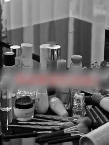 360° Rotating Acrylic Makeup Organizer And Jewelry Organizer Cosmetic Storage Multi-Layer Large