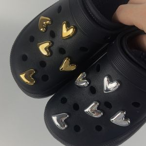 10PCS Fashion Shoe Charms Set Accessories Hole Shoe Buckle Electroplated Gold Silver Heart shaped Design DIY Shoes Decorations