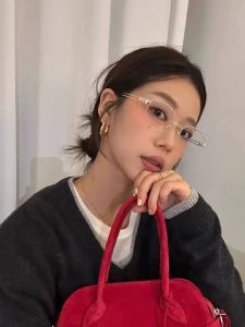 Fashionable Half-Rim Metal Glasses: Anti-Blue Light Round Frame Optical Glasses for Nearsightedness Relaxation