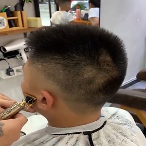 เครื่องตัดผม แบตตาเลี่ยน บัตตาเลี่ยนไร้สาย ที่ตัดผมไฟฟ้า เฟดเดอร์หัวน้ำมัน ปัตตาเลี่ยนตัดผมไฟฟ้าไร้สาย USB