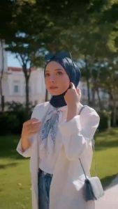 Koyu Hijab Pasmina Premium Cradenzia Silk