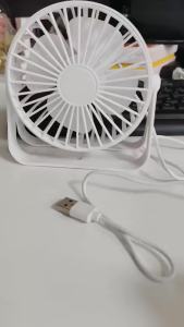 Quạt Để Bàn Mini Di Động 360 Độ °   Quạt Làm Mát Hoạt Động Bằng USB Siêu Êm Ái Dùng Cho Nhà Văn Phòng Ký Túc Xá Sinh Viên Máy Tính Sử Dụng Mùa Hè