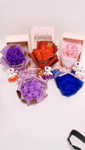 Rose Bouquet Bouquet of 7 roses with teddy bear and box Suitable for gift giving made from pure natural soap essential oil