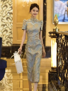 ชุดกี่เพ้าปักลายนูนหรูหรา กระโปรงทรงเอผ้าชีฟองแขนยาวคอวี แฟชั่นฤดูร้อน 2024 สำหรับผู้หญิง เสื้อผ้าทำงาน ชุดเดรส