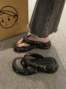 Casual Summer Flip Flops for Women 2024 New Style Thick Bottom Non-Slip Increased Altitude Clip-On Sandals Fashionable Color Matching