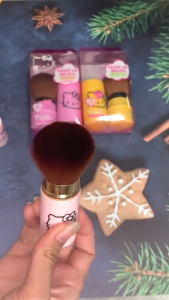 ปลีก/ส่ง แปรงแต่งหน้าขนนุ่ม ไม่บาดผิว มี 3 สีให้เลือก