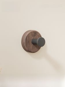 Strong Adhesive Wall Mounted Walnut Wood Hook for Bathroom And Entrance No Drilling Required Hanging Coat Hook Organizer