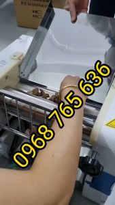 Máy cán bột làm đế pizza size 30cm Máy cán chân nấm làm ruốc