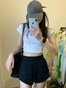 เสื้อยืดคอกลมแขนสั้นทรงเข้ารูปสำหรับผู้หญิงในช่วงฤดูร้อนปี 2024 เสื้อผ้าทำงานสไตล์หวานและเผ็ดร้อนสำหรับวัยรุ่น