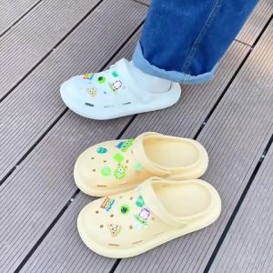 LHMoonlight สุดปัง รองเท้าแตะหัวโตแฟชั่นทรงเตารีดสไตล์เกาหลี เนื้อยางคุณภาพดี พื้นนุ่ม ใส่สบาย เสริมความน่ารักด้วยลายน้องการ์ตูน เห็นแบบนี้ราคาไม่แพงน้าา รีบไปตำกันเร็วว