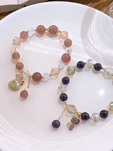 Lucky Strawberry Crystal Bracelet for Women Attracting Wealth Lucky Charm Elastic Wristband Gift Fashion Jewelry