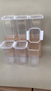 Toples Segi kristal bening kedap udara +klip seal UK 1.65 liter (TSS)