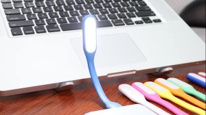 【 Free Gift 】Mini Foldable USB LED Light Lamp Edisonmall【 Each package will only be given one as a gift ! The quantity is limited first come first served】