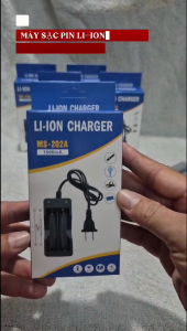 Bộ sạc đôi pin 18650 Li-ion dành cho pin 18650 / 14650