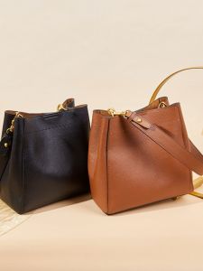 ZHENNISHI | Womens Large Capacity Fashionable Vintage Genuine Leather Bag