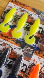 เหยื่อยาง TAIKA3.5 16g น้าโอ๊ต USA 1 ซอง 3 ตัว ฟรีเบ็ด 7/0