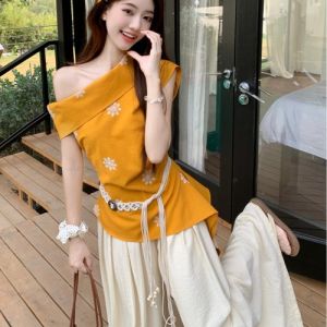 GUZILIAN | ชุดเดรสยาวผู้หญิงฤดูร้อนสไตล์โบฮีเมียน คอเฉียง ไม่มีแขน กระโปรงทรงสค็อต ทรงหลวม ยาวคลุมเข่า เสื้อผ้าทำงานสไตล์เกาหลี