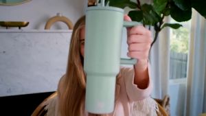 ขนาด 30OZ สแตนเลสแท้ พร้อมที่จับ และฝาปิดหลอด - เย็น-ร้อนได้นาน แก้ว