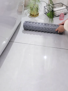 แผ่นกันลื่นในห้องน้ำ แผ่นรองกันลื่น PVC ห้องน้ำลื่น พร้อมถ้วยดูด พรมกันลื่นในบ้าน ระบายน้ำได้รวดเร็ว แผ่นซิลิโคลน