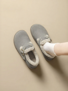 Josiny | Furry Winter Boot Slip-On Fur Lined Thick Sole Women Bock Shoes