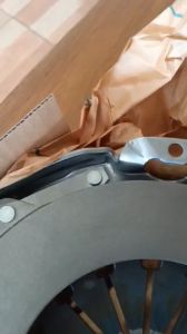 Bộ Lá Côn + Mâm Ép (Bàn Ép) Côn và Bạc Đạn PITE Cho Xe Toyota INNOVA Thương hiệu AISIN - Nhật bản Hàng Nhập Khẩu 100%