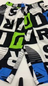 SELUAR PENDEK LELAKI PINGGANG BERGETAH DAN MEMPUNYAI 1 POKET BELAKANG