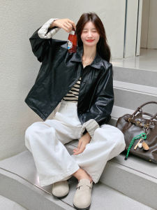 Elegant Black Leather Jacket Womens Loose Fit Soft Leather Vest Top Splicing Style Retro Design Autumn New Arrival for Short Women