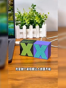 X1 Mini Portable Wireless Bluetooth Speaker 360 ° Stereo HD Sound Effect Speaker Bass Rechargeable Speaker