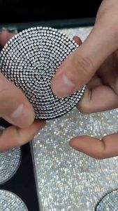 Miếng lót cốc đính đá chống trượt trang trí nội thất ô tô