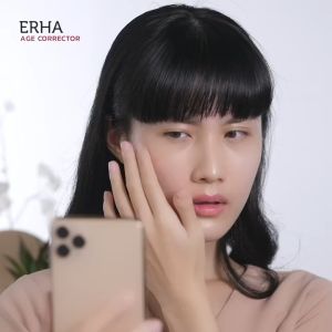 ERHA Paket Perawatan Wajah Age Corrector Oily Skin 4 Pcs - Skincare Set Anti Aging Untuk Kulit Berminyak BPOM