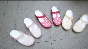 LM Women Beach Clog Sandals 2025 Soft Non-slip Style Slippers for Summer Rainy Season Comfortable Jelly Shoes 2060