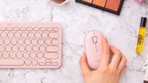 Logitech PEBBLE M350: A Lightweight & Silent Wireless Bluetooth Mouse