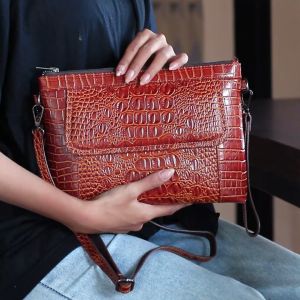 VALQO ZIRKON Tas Wanita Kulit Sapi Clutch dan Pouch Wanita