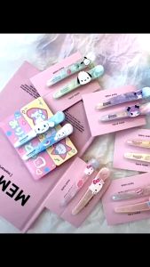 Set Klip Rambut Sanrio Comel 2 Dalam 1 Gaya Korea Aksesori Perempuan Klip Hiasan Kepala Kartun Pelbagai Warna 1Set 2Pcs Sanrio Hair Side Clip Pins Headdress Headbands Kuromi Melody Girl Kids 2件套三丽鸥ins炫彩卡通尖嘴夹可爱少女心百搭刘海侧边夹甜美头饰 H038