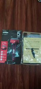 Máy Cạo Râu IZUMI IZF-V553W (Đỏ) 5 lưỡi chống nước hoàn toàn sạc USB/ type C điện xoay chiều - Nhật Bản