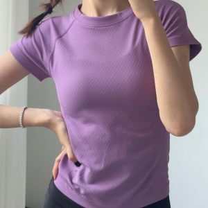 YOYO | Moisture-wicking Stylish Womens Sports Outfit