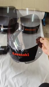 ถูกสร้างขึ้นบ้าน - พื้นฐาน บังไมล์ชิวหน้าแบบใส สโมคดำ เซอร์ปิโก้ SS มีแบบทรงเดิมและทรงสั้น (สติกเกอร์ 3 สี เลือกสีในช่องตัว)