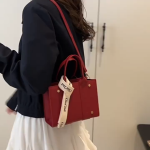 Tas Selempang Wanita Import Tas Tangan Tas Kokoh Free Aksesoris - 847