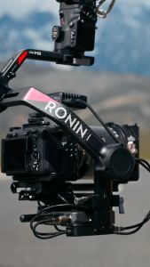 DJI RS 4 Pro - Stabilizer | 2nd-Gen Native Vertical Shooting | 4.5kg (10lbs) Payload Capacity With a 20% Increase in Motor Torque | Supports Dual Focus & Zoom Motors With Remote Control | LiDAR Focusing: 76800 Ranging Points Within 20 m