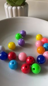 100 pcs mix colors round beads size 10 mm