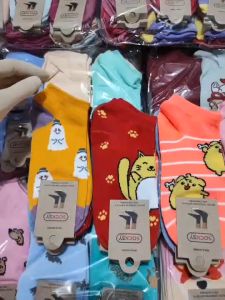 ถุงเท้าแฟชั่นผู้หญิง | มีคลายคลาย สีสดใส แพ็คละ 105 บาท 1 แพ็คมี 12 คู่ | เนื้อผ้าเป็นที่นิยม