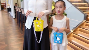 DIY Jelly Hand Bag with Sling Random Jibbitz Sweet Simple