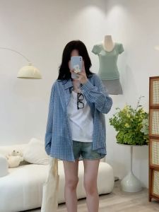 ohho w491 เสื้อเชิ้ตแขนสั้นลายสก๊อตสีฟ้าสไตล์สตรีท ทรงหลวม แต่สวยและสวมใส่ง่าย เสื้อเชิ้ตแฟชั่นฤดูร้อนของผู้หญิงขนาดใหญ่ Clothing Lady Women