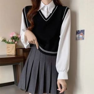 Vest rompi rajut Atasan sweater list Blous strip wanita Outer top v-neck Shop knit crop Korean style