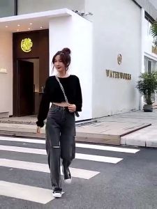 กางเกงยีนส์ขายาวสไตล์สตรีท สไตล์วินเทจ กางเกงยีนส์ทรงหลวม งานปาดขาหนึ่งข้างเก๋จ้าแม่ แมทซ์ง่าย กางเกงยีนส์ ยีนส์ขายาว