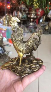 Tượng Gà Trống Bằng Đồng Phong Thủy Cao 13cm nặng 0.5kg - Gà Trống Hoa Hồng - Linh Vật Phong Thủy
