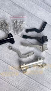 Bracket Stabilizer Rx King MOSCOW ORIGINAL FULL CNC ALUMINIUM PREMIUM BREKET Stabiliser Steering Dumper Damper Rx King RXKING WARNA HITAM dan SILVER FREE BAUT PNP TINGGAL PASANG AKSESORIS STANG MOTOR RXK RX KING SPESIAL BRECKET STABILIZER STANG MOTOR