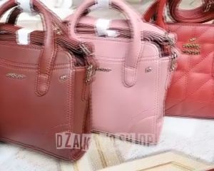 Cuci Gudang Tas Selempang Jinjing Cangklong Bahu Merah Marun Series Promo 2025 Kekinian Sophie Martin Paris Amitee Marloue New Birdy Ennodia Viene Anaia Perpignan Jelitarye Gemaya Bowler Berry Eksclusive Premium Shoulder Sling Bag Dzakatoshop COD