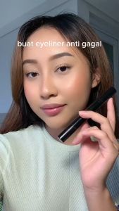 Eyeliner Stamp 2in1 Pencil Spidol dan Stempel Waterproof Tahan Lama